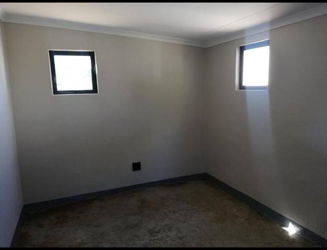 BUSINESS PROPERTY TO RENT IN NORTHMEAD
